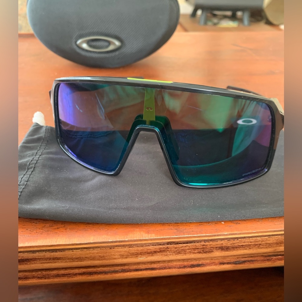 Oakley Sutro Black with Prizm Jade Lense